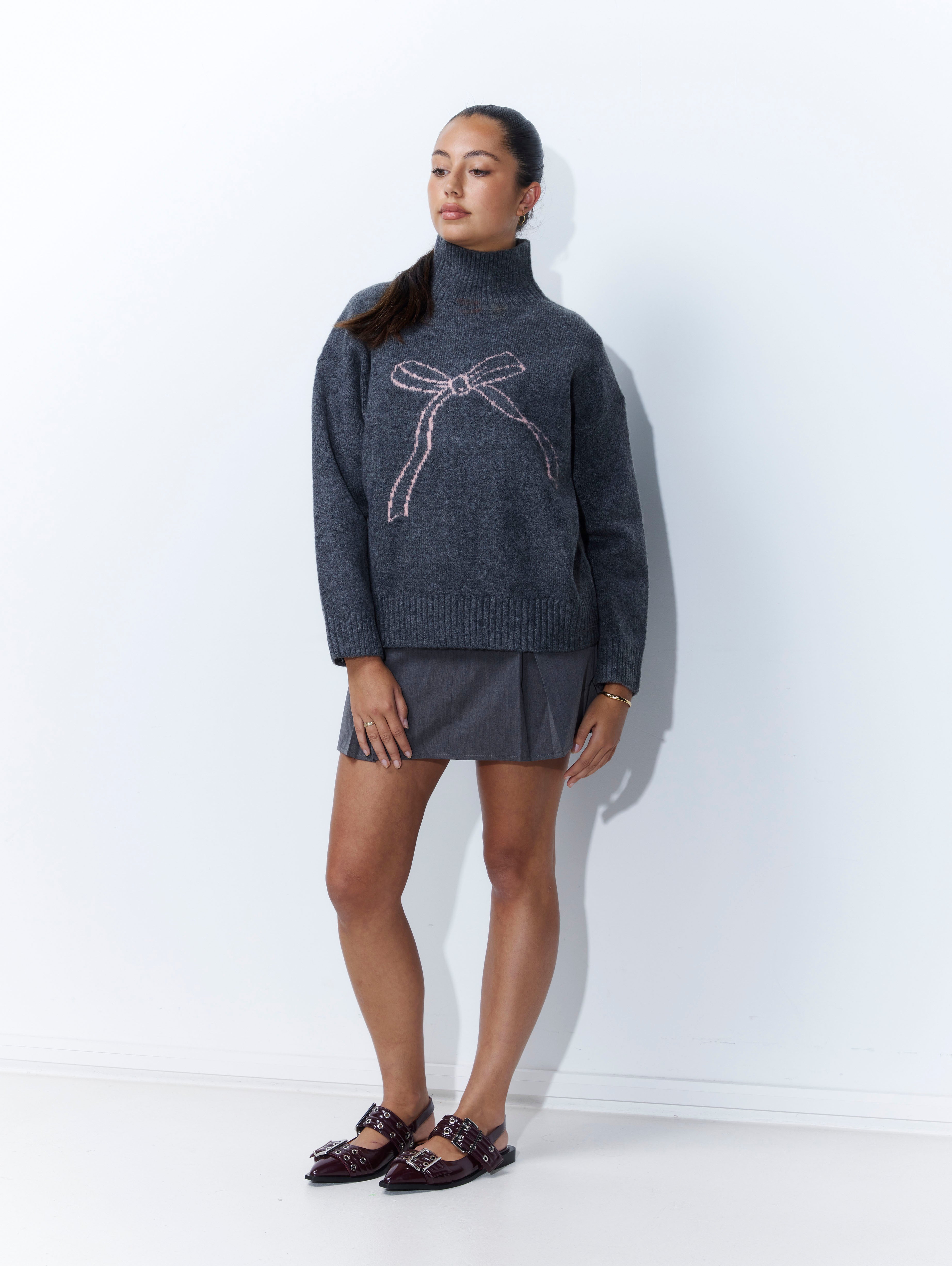 Bow-lita Jumper in Grey