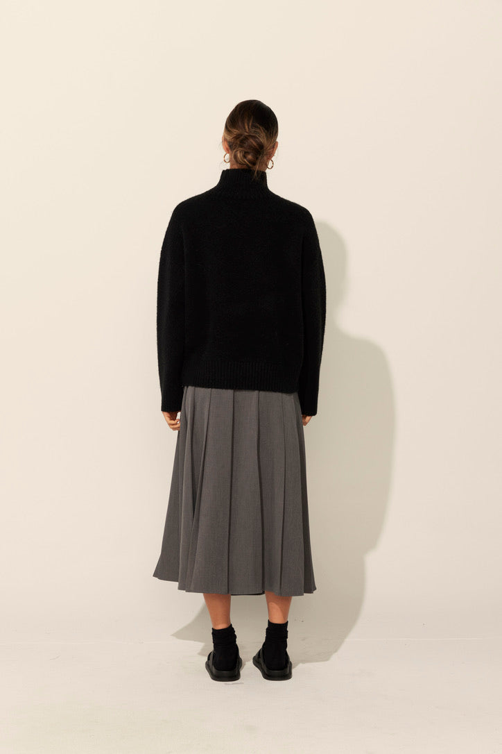 Bow-lita Jumper in Black