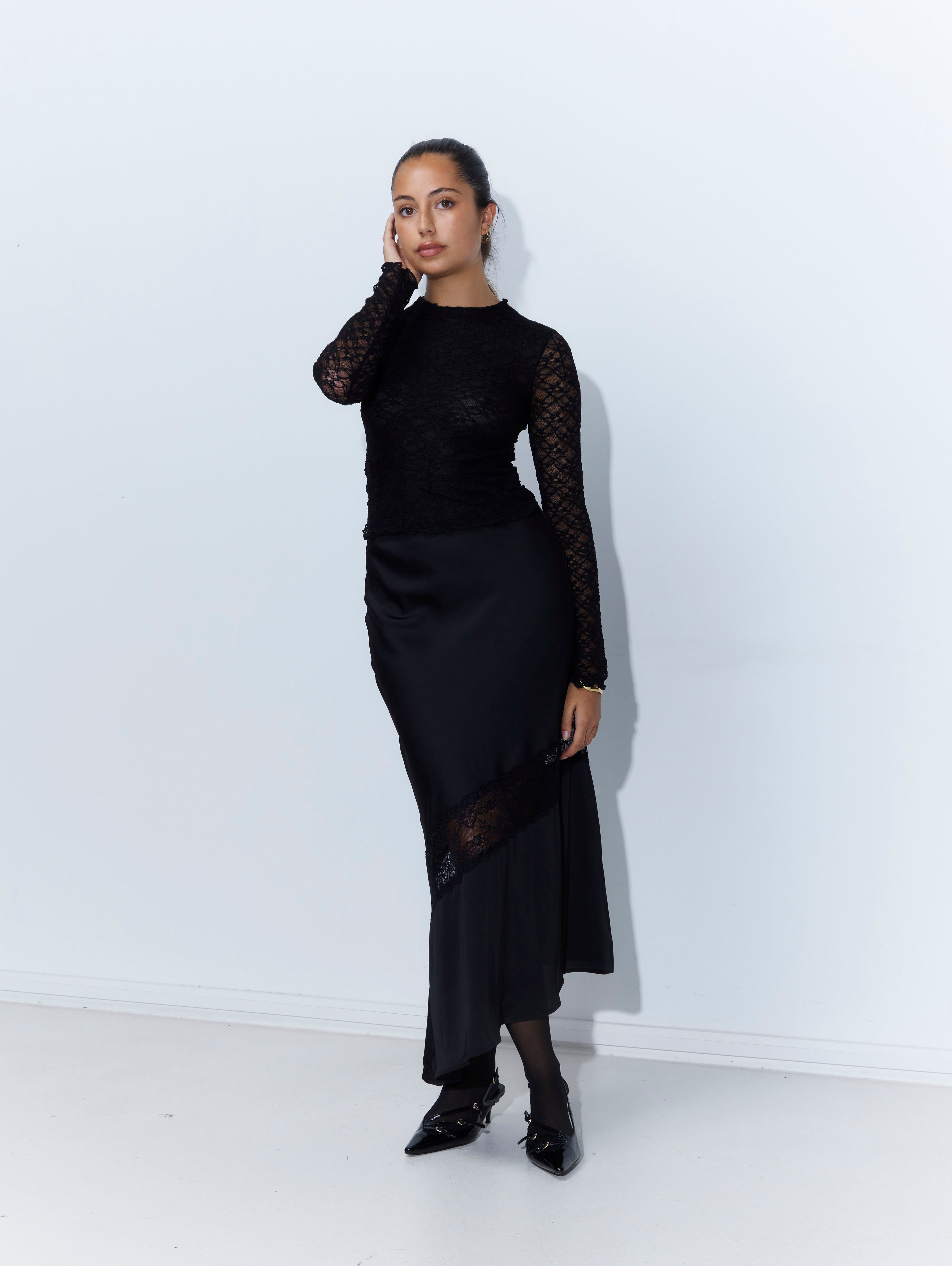 Moira Top in Black