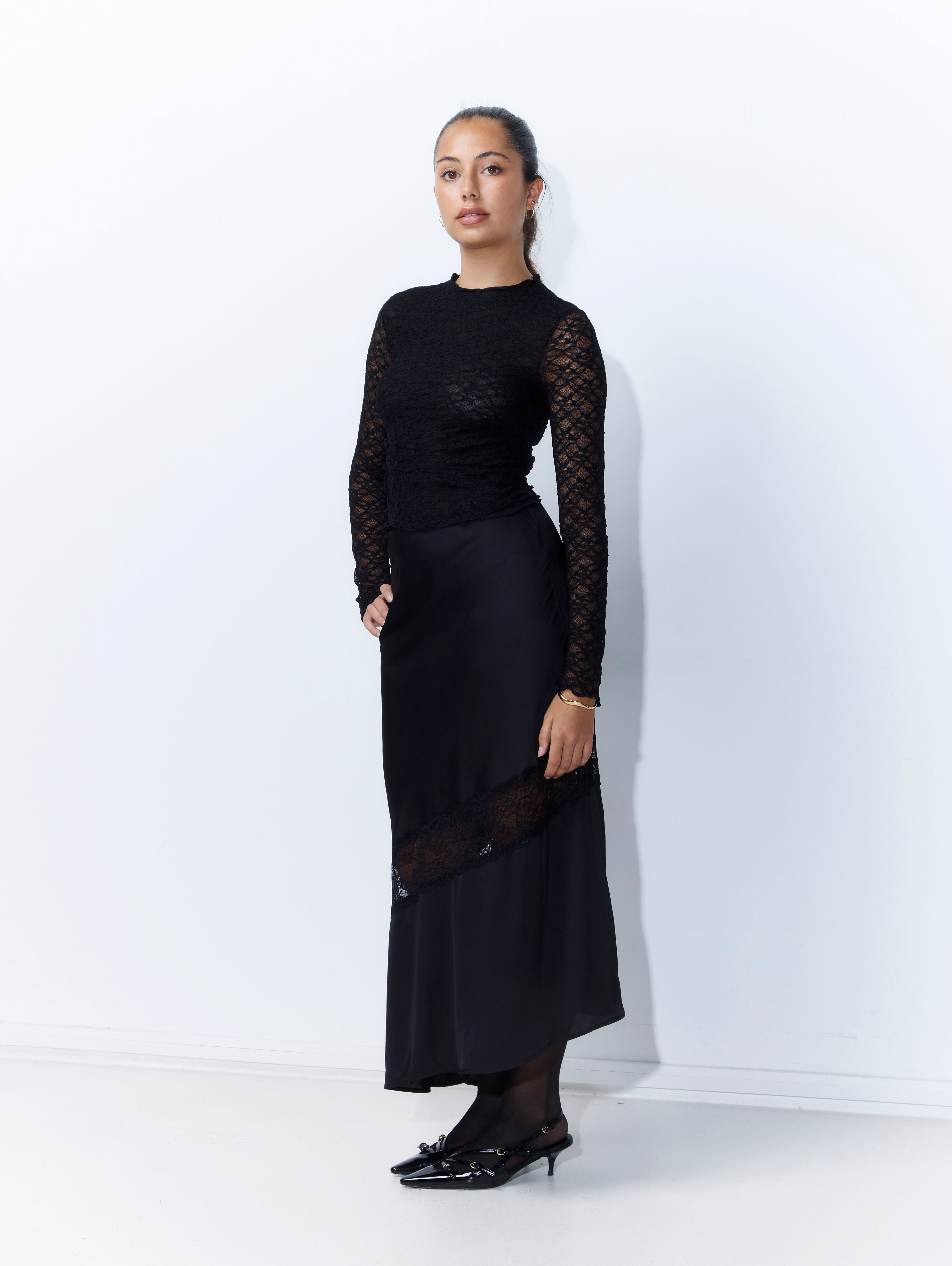 Moira Top in Black
