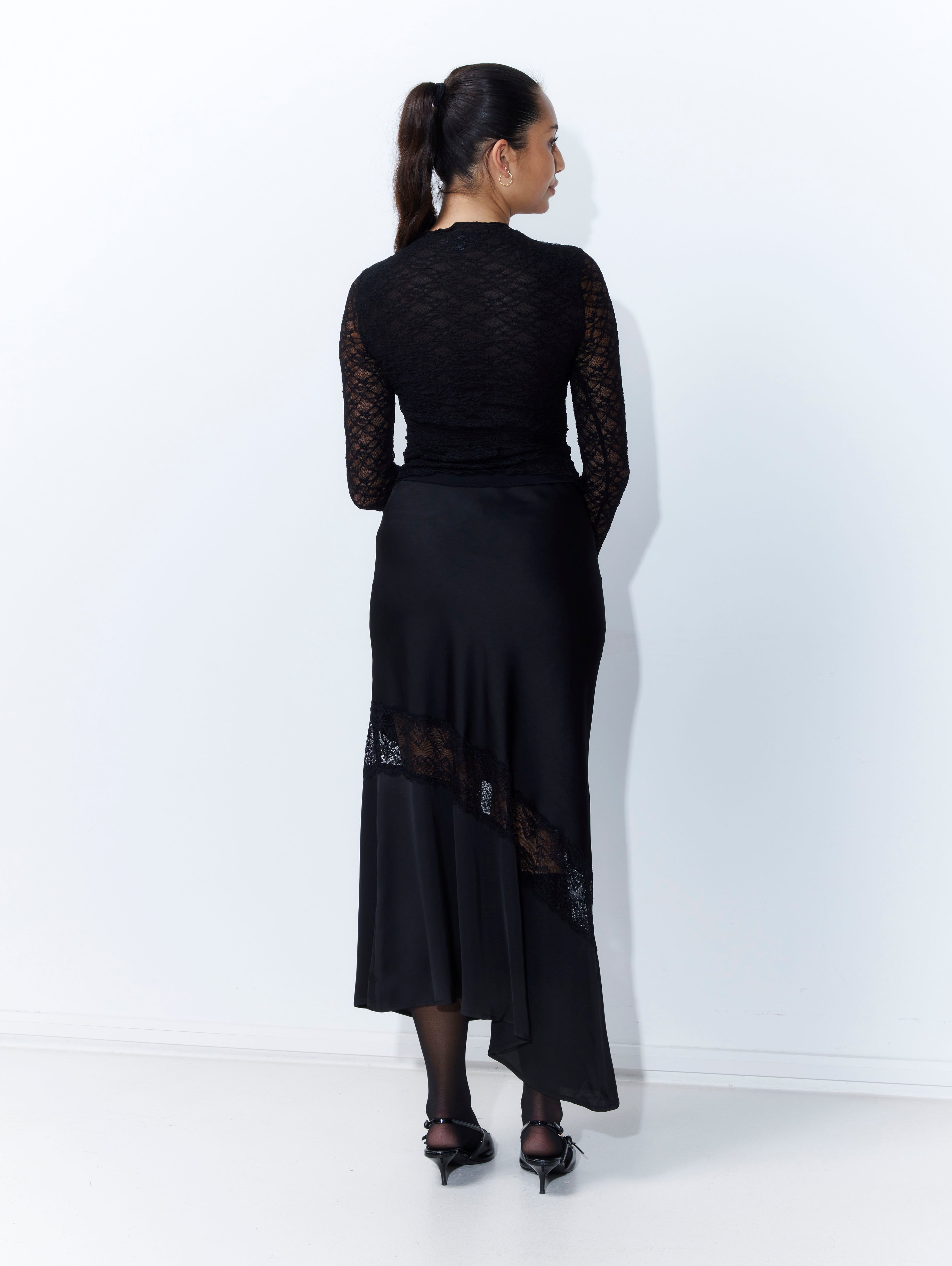 Moira Top in Black