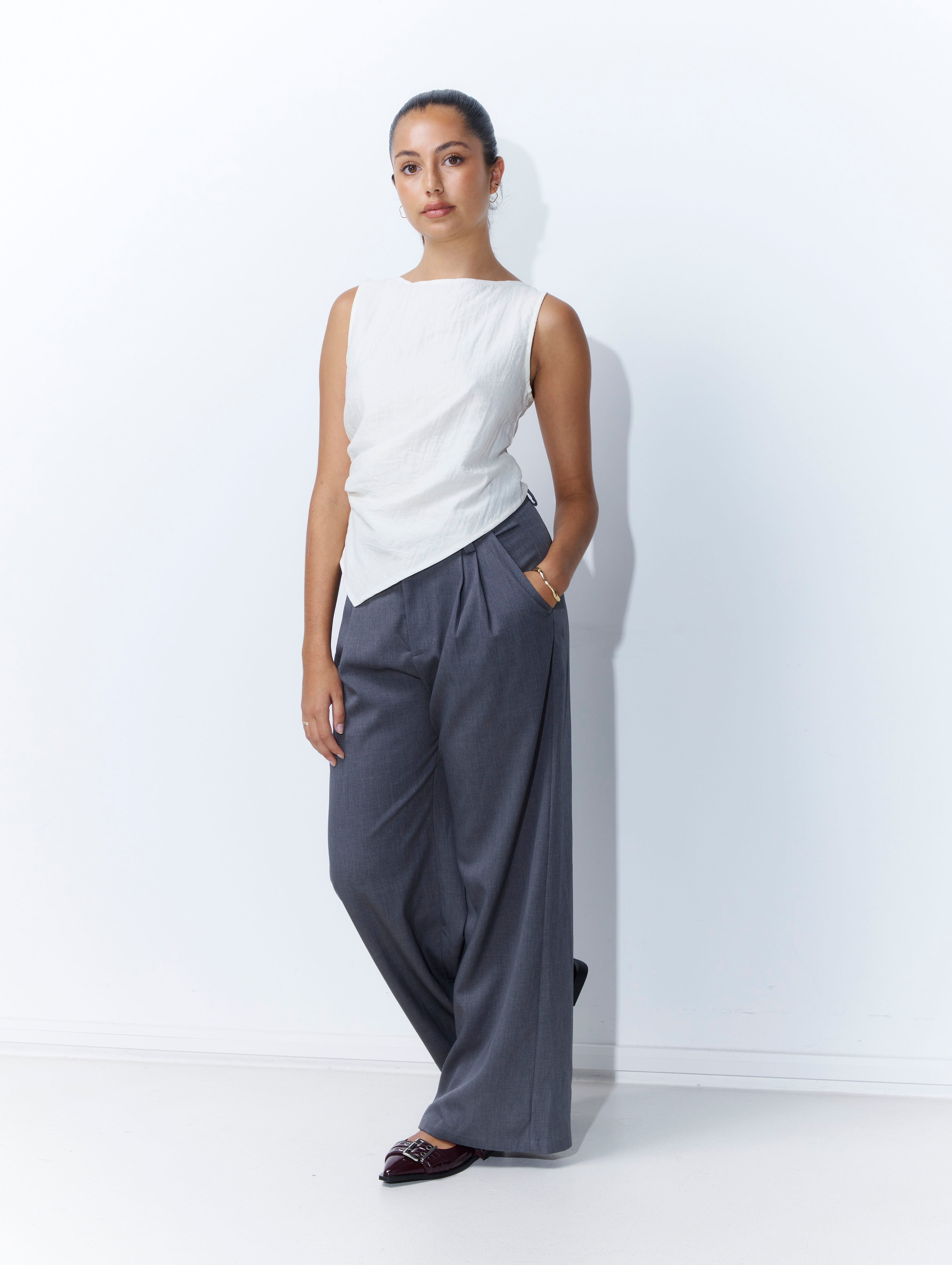 Quinn Pants in Charcoal