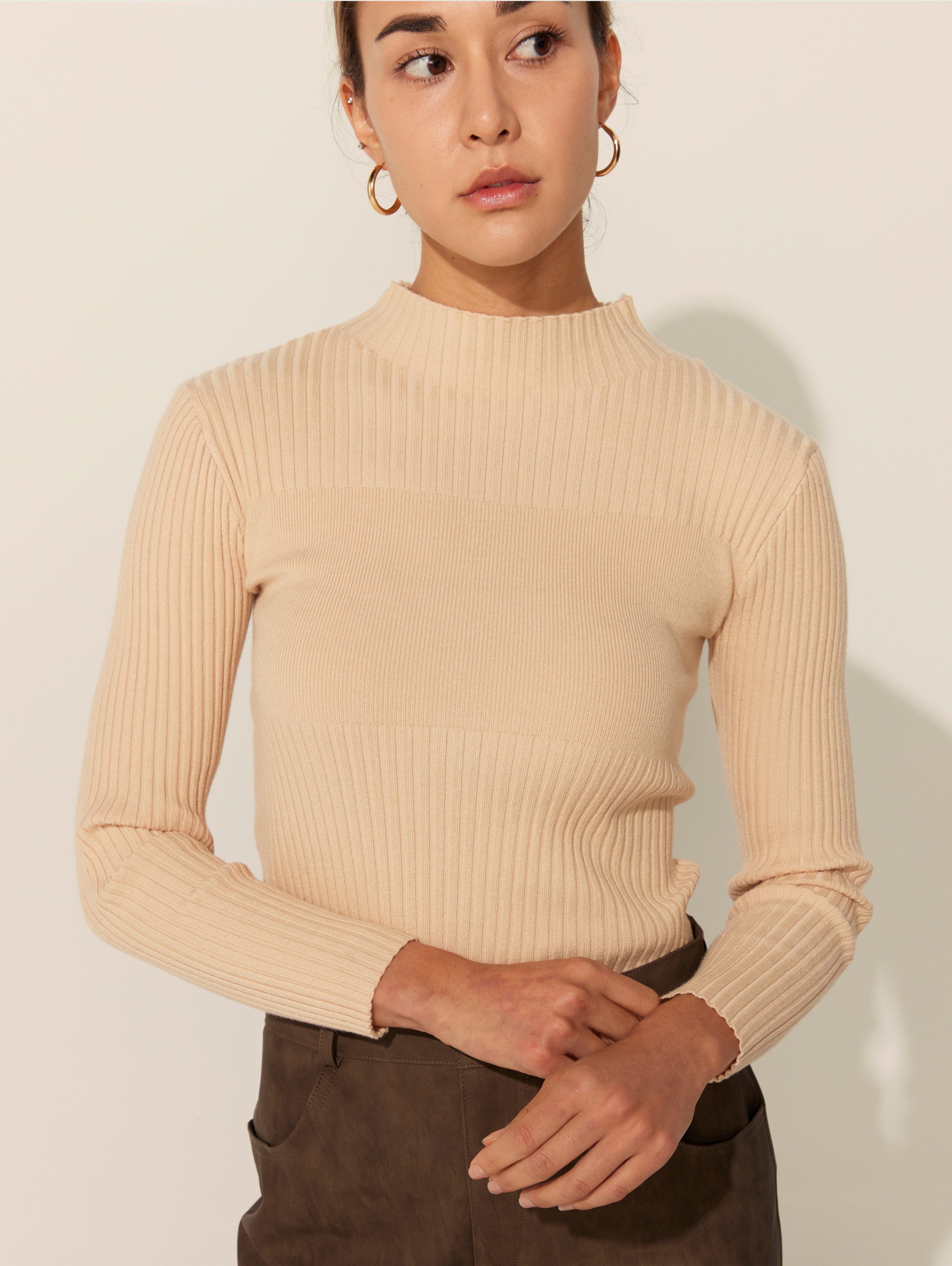 Isabella Top in Beige